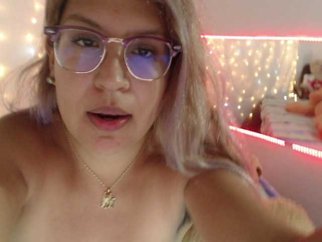Fotografie SweetBarbie the sugar princess fill her body with cream and her creamy hairy pussy explode with squirt! /hairy pussy close 50 !! squirt 222/ snap 100 / lovense in ass / anal in pvt/ cum 100 #latina #bigboobs #18 #hairy #teen #squirt #cum #anal #lovense #Cam2CamPri
