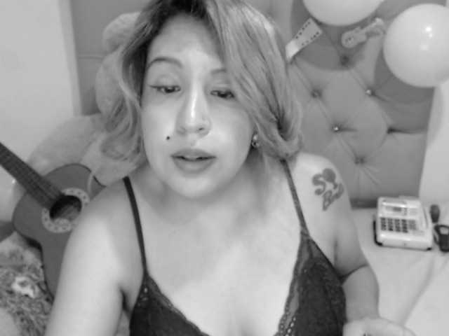Fotografie SweetBarbie the sugar princess fill her body with cream and her creamy hairy pussy explode with squirt! 622 /hairy pussy close 40 !! squirt 200/ snap 50 / lovense in ass / #latina #bigboobs #18 #hairy #teen #squirt #cum #anal #lovense #Cam2CamPrime #chat