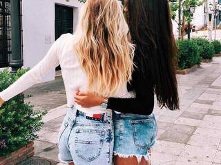 Chat video erotica Theby2