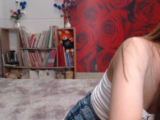 Fotografie TinaCrazy 77tk 1 glass water on.33tk sexy dance ,22tk pm 77tk 1 glass beer .33tk sexy dance .22tk pm .if u like u tip .thanks everybodys,make my day surprise with 3333tk