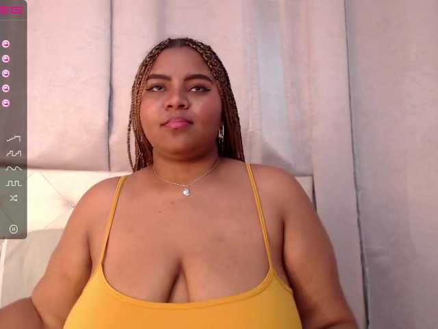Fotografie TINAJACKSON Hi guys, help me scream and squirt! Instant #squirt level 4 or 5!! Squirt at @goal #ebony #18 #squirt #anal #cum #deepthroat #bigass #facesquirt #bigpussy #russian