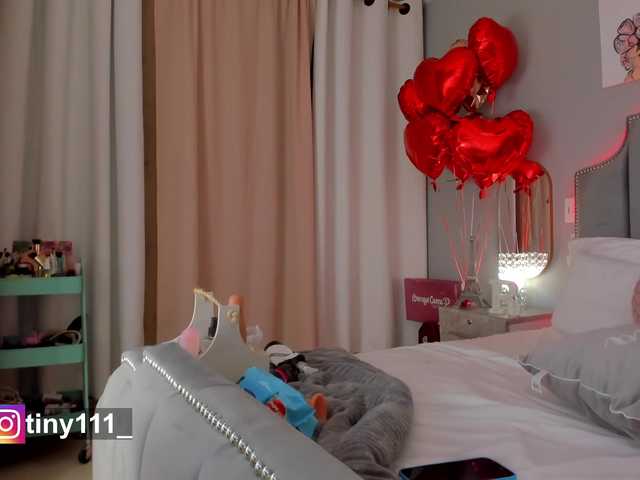 Fotografie Tiny_111 (ONLY TOKS IN CHAT PUBLIC) new week to have many orgasms with you that excites me, send many 101 tks until you make me explode