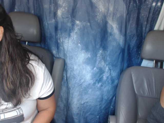 Fotografie TwoLoveBirds In the Truck, suck driver in private or now 500tk, flash tits 100tk, flash hairy pussy 300tk , flash tits with window down 150tk