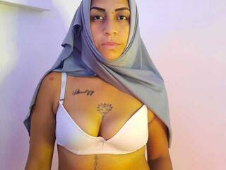 Chat video erotica UmaKumar