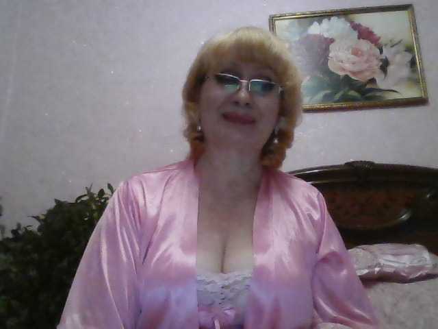 Fotografie _mamasita_ Greetings, my dears: * Welcome im my room. I will be glad to your attention and gifts :)