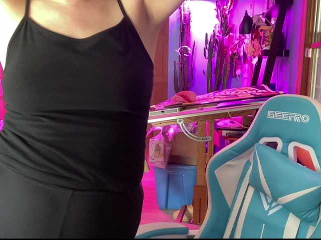 Screenshot di trasmissione KinkyJawn