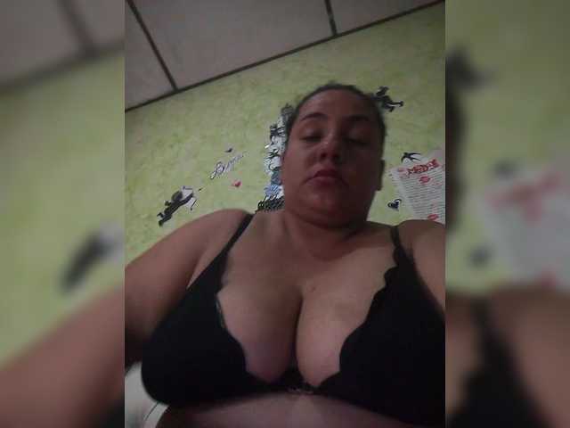 Screenshot di trasmissione Valeriacurvy