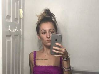Chat video erotica violetgray921