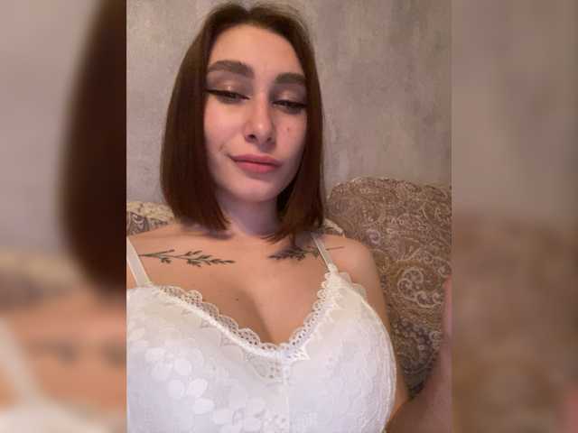 Fotografie 1ONESUCH make me feel good 2222 tokens Lovens from 1tok the strongest vibration 22tok favorite 111tok I accept private for new users 50% discount)