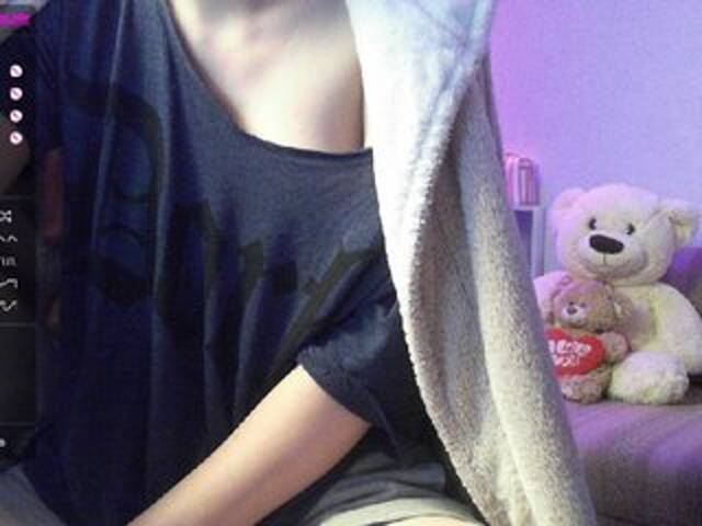 Screenshot di trasmissione Anyuta_Kiss