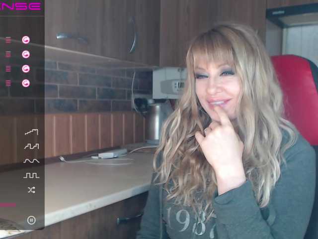 Screenshot di trasmissione RrredQueen