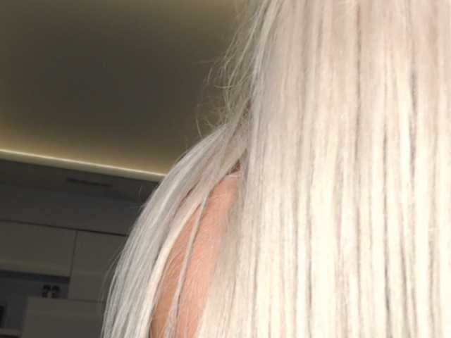 Screenshot di trasmissione XTinasheX