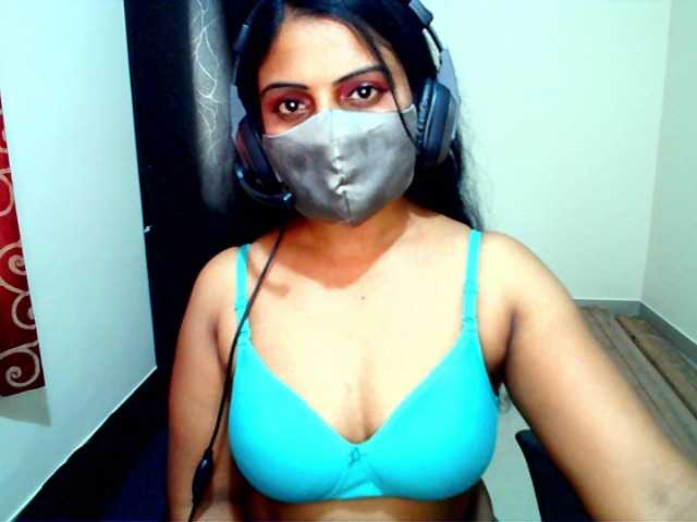 Fotografie yoursavitha5 my neighbour at home | Make me Squirt at Pvt | Today free show for all| Please support | lets party [none] [none] [none]