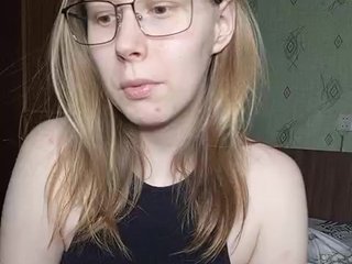 Chat video erotica Yumi-Yumi