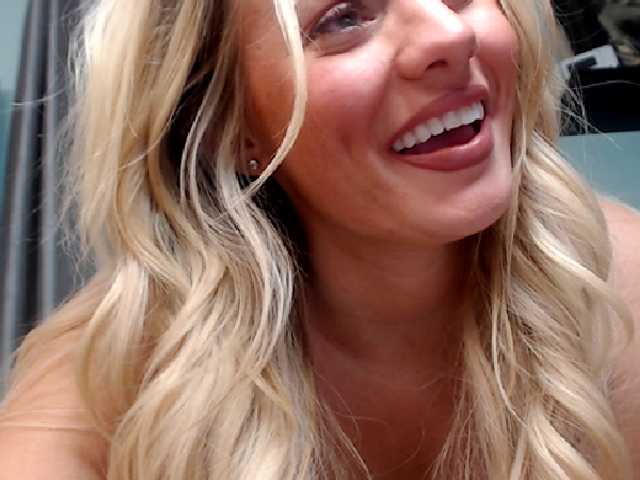 Screenshot di trasmissione ZoeLovesYa